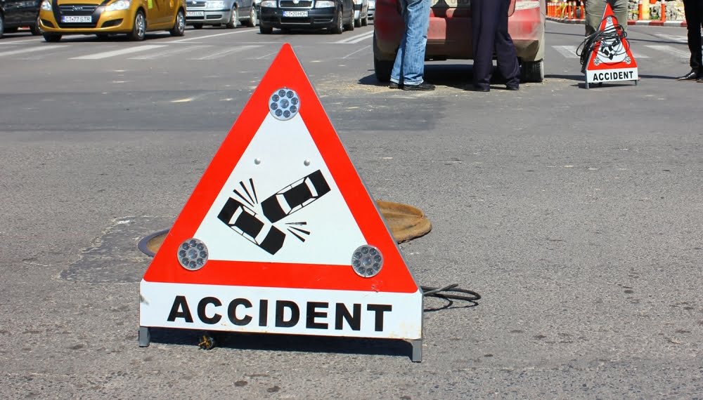 Accident rutier în Valea Lupului. Un pieton, acroşat de un autoturism – EXCLUSIV