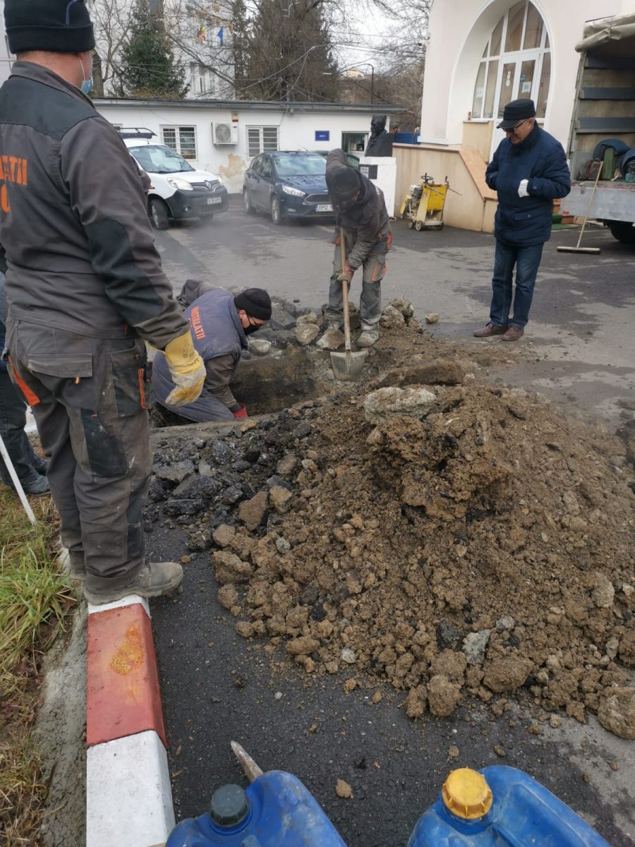 Spitalul de Boli Infecţioase din Iaşi a rămas fără căldură. O echipă de intervenţie remediază avaria de la faţa locului – FOTO
