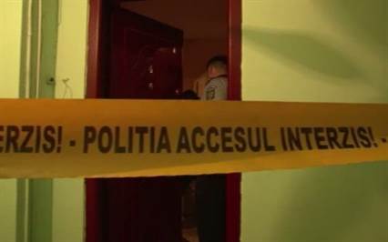 O femeie și-a agresat propria mamă iar ulterior a dat foc mai multor lucruri