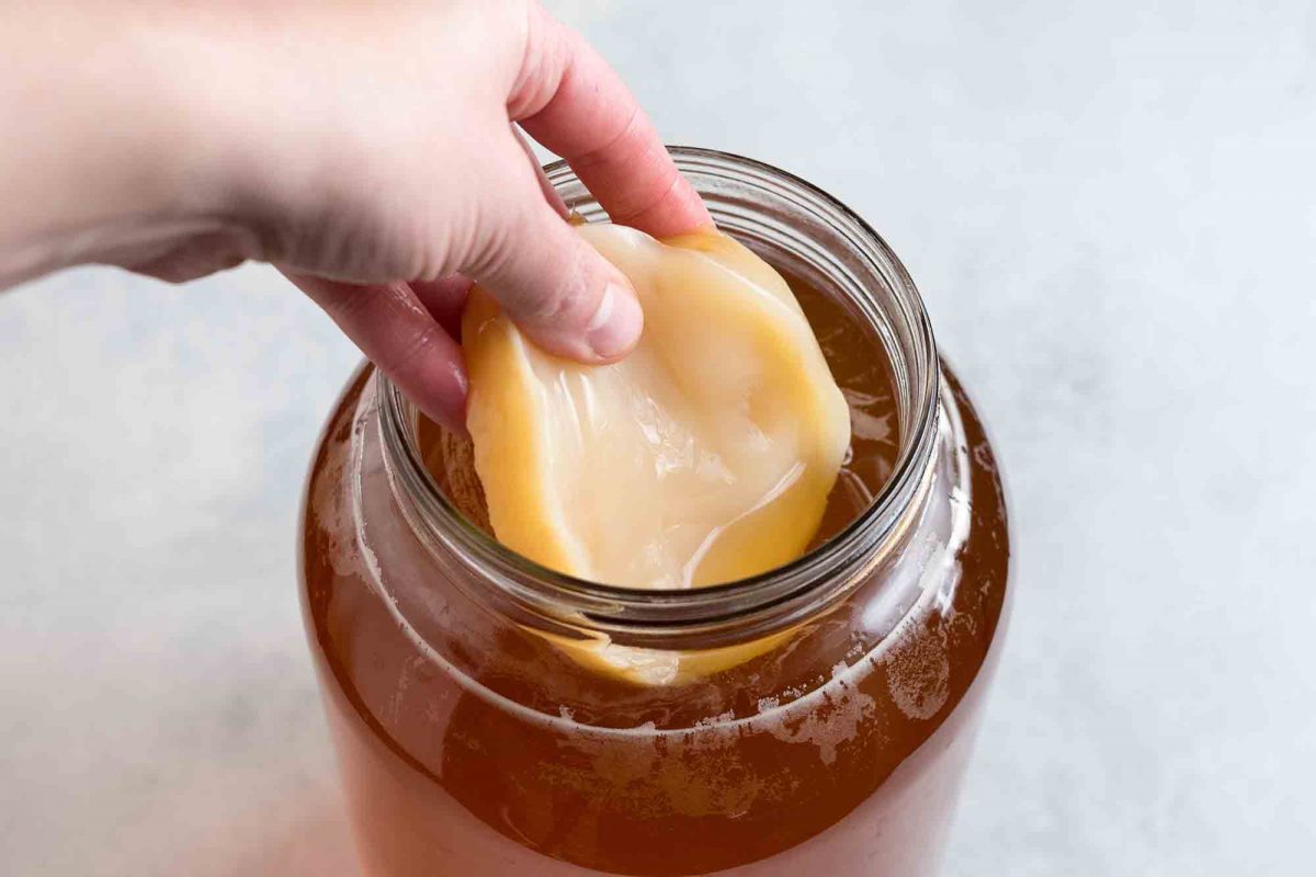 12 avantaje ale kombucha: nu ingrasa si trateaza o multime de boli