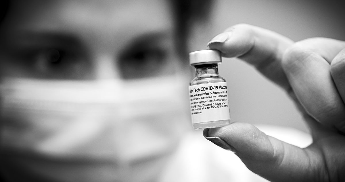 Covid-19: vaccinurile previn transmiterea virusului? Noi studii răspund