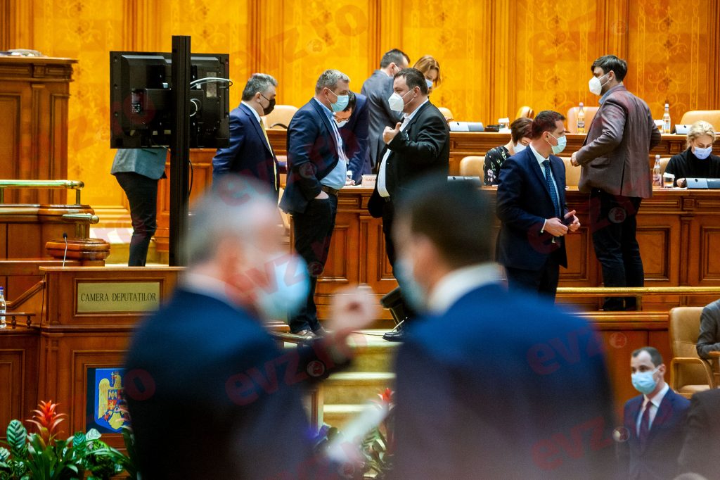 Dublarea alocațiilor copiilor, respinsă în Parlament. Scandal la dezbaterea bugetului de stat