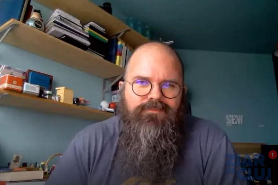 Vaccinul AstraZeneca are efecte adverse mai severe decât vaccinurile Pfizer și Moderna? Răzvan Cherecheș răspunde – VIDEO