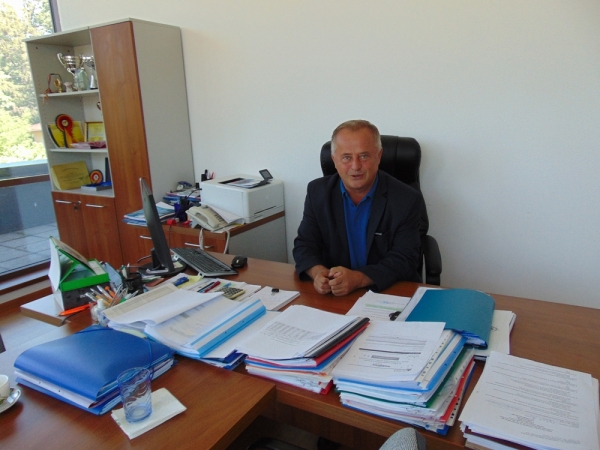 Directorul Steofil Creangă de la Staţiunea de Cercetare – Dezvoltare pentru Creşterea Bovinelor Dancu, demis – EXCLUSIV