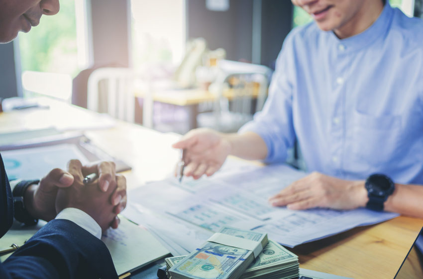 Ministerul Finanțelor: În luna martie persoanele fizice pot investi în titluri de stat Tezaur și Fidelis