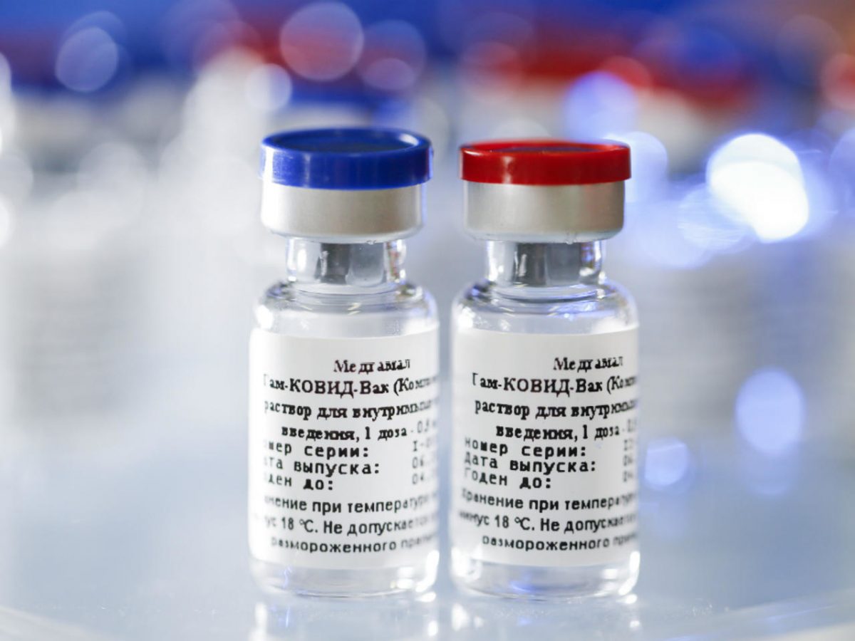 Rusia va începe testele clinice pentru un tip nou de vaccin anti-COVID. Serul va oferi imunitate pentru 13 ani sau chiar mai mult