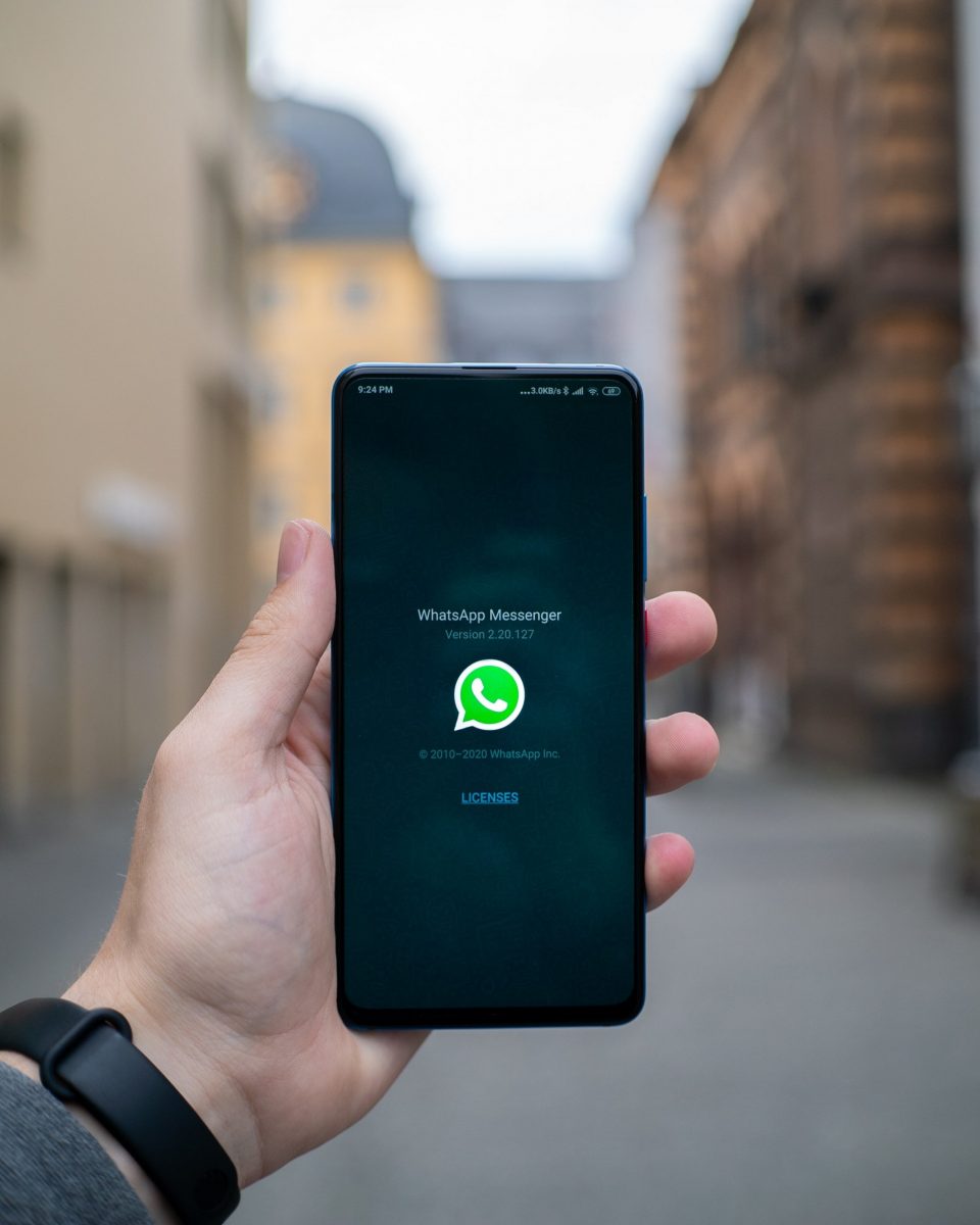 Același număr de WhatsApp pe două telefoane. Este posibil?