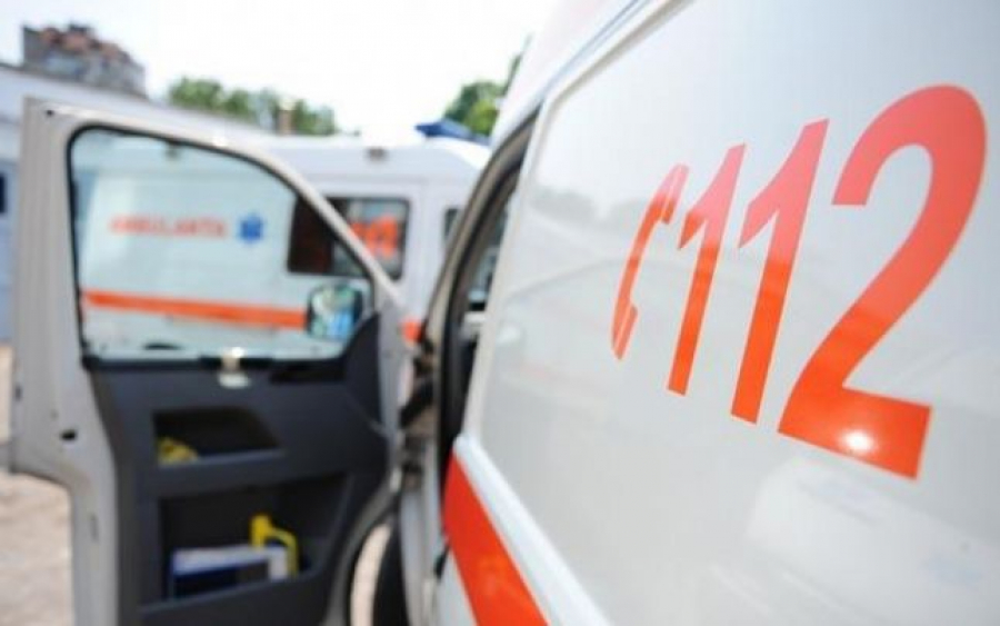 Un bărbat infectat cu noul coronavirus, care a refuzat să se interneze la spital, a fost găsit mort în casă