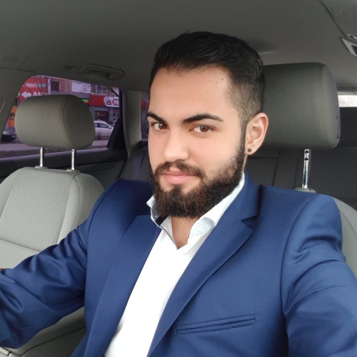 Medicul din Timişoara care s-a sinucis suferea din dragoste. Tânărul de 28 ani a mai vrut în trecut să se omoare