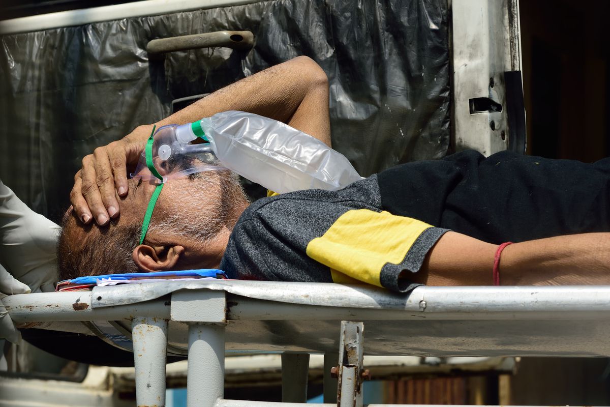 India depășește 20 de milioane de infectări de COVID-19 pe fondul unui val puternic şi a lipsei acute de oxigen din spitale