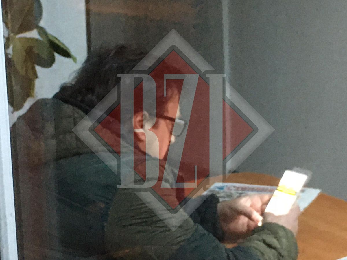 Gabriel Gachi beat sfidează legea! Stă fără masca într-un spațiu închis! – Exclusvi, Galerie Foto