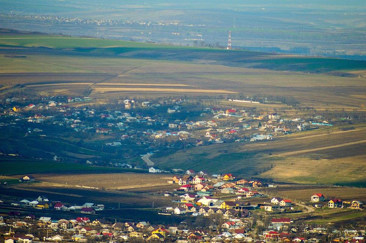 Executorii ieșeni vând un teren în comuna Holboca! Prețul pornește de la 158.000 de euro
