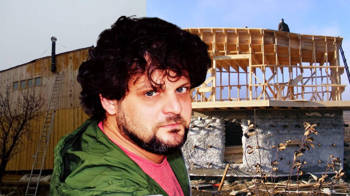 O casă ecologică, construită de un tânăr din Iași, face furori printre localnici. Este făcută din cauciucuri umplute cu balast, lemn și piatră naturală. Specialist: „Lumea a început să caute astfel de case”