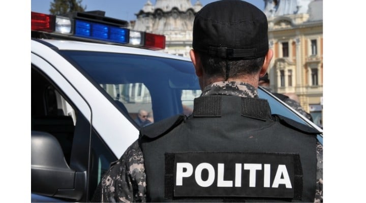 Poliţiştii arestaţi pentru uciderea bărbatului de la Piteşti au fost eliberaţi şi un jandarm a fost arestat preventiv