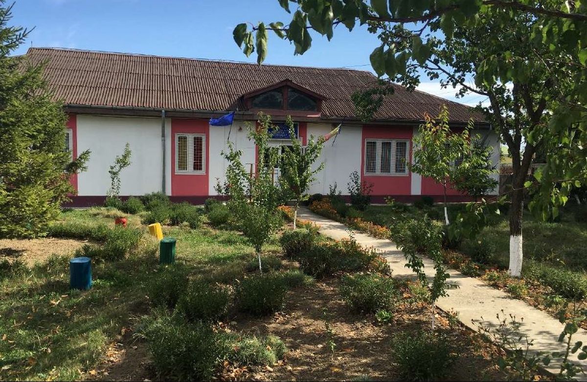 Compania Națională de Investiții construiește în comuna Sinești o sală de sport! Contractul a ajuns la o valoare de 1,2 milioane de euro