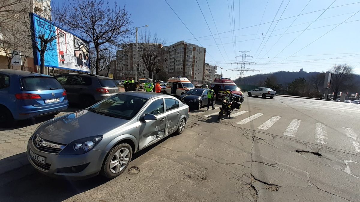 Accident rutier în CUG. Coliziune dintre două autoturisme, soldată cu o victimă – EXCLUSIV, FOTO