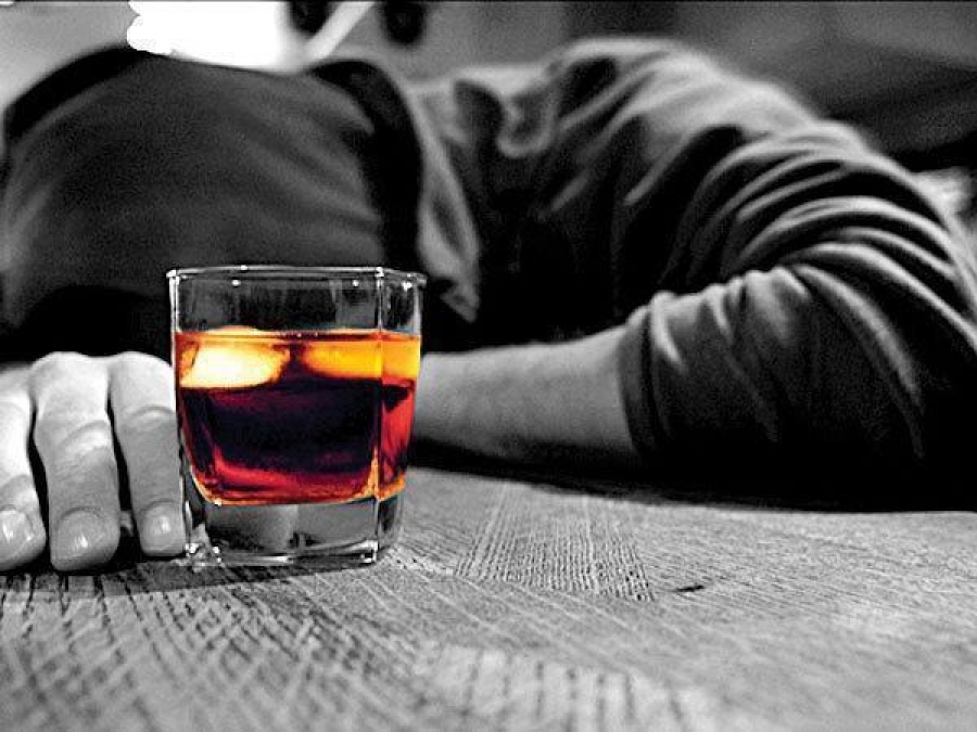 Leacuri bătrânești împotriva alcoolului. Cum putem scăpa de dependență în mod natural