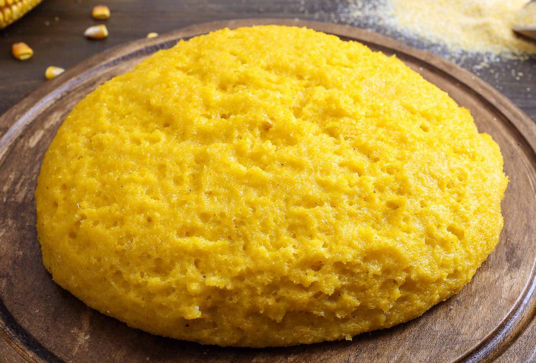 Câte calorii are mămăliga: De ce să o consumi în loc de pâine