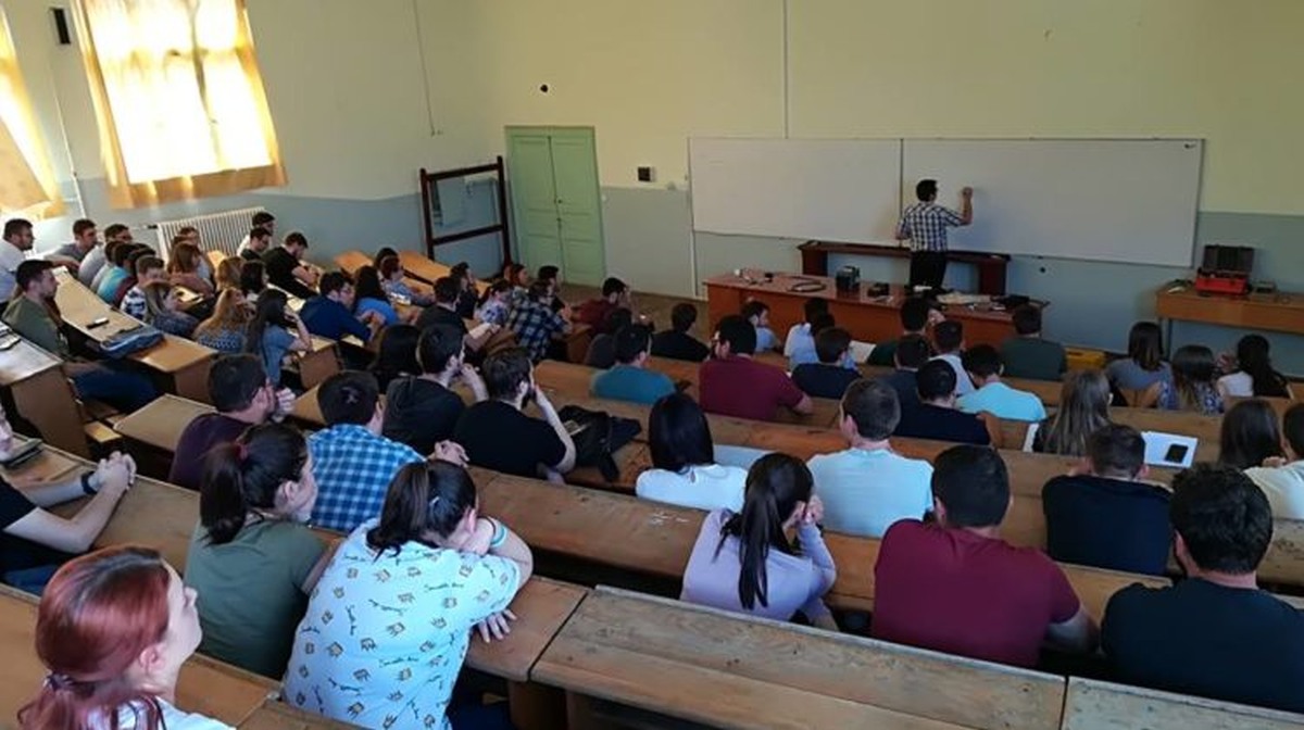 Un document special aruncă în aer marile universități din Iași! Sunt vizați profesori celebri