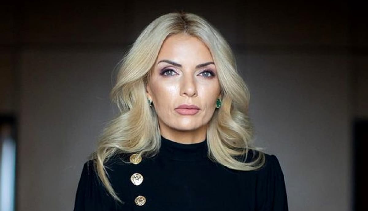 Laura Vicol, mesaj dur despre protestele de la Ministerul Sănătății: „Mi-am îngropat multe cunoștințe, m-am săturat de câte coroane de flori am comandat”