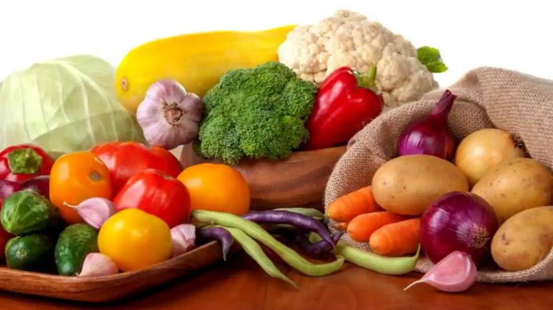 Medicul nutriționist Mihaela Bilic: 10 fructe și legume ce nu merită să le cumpărăm Bio