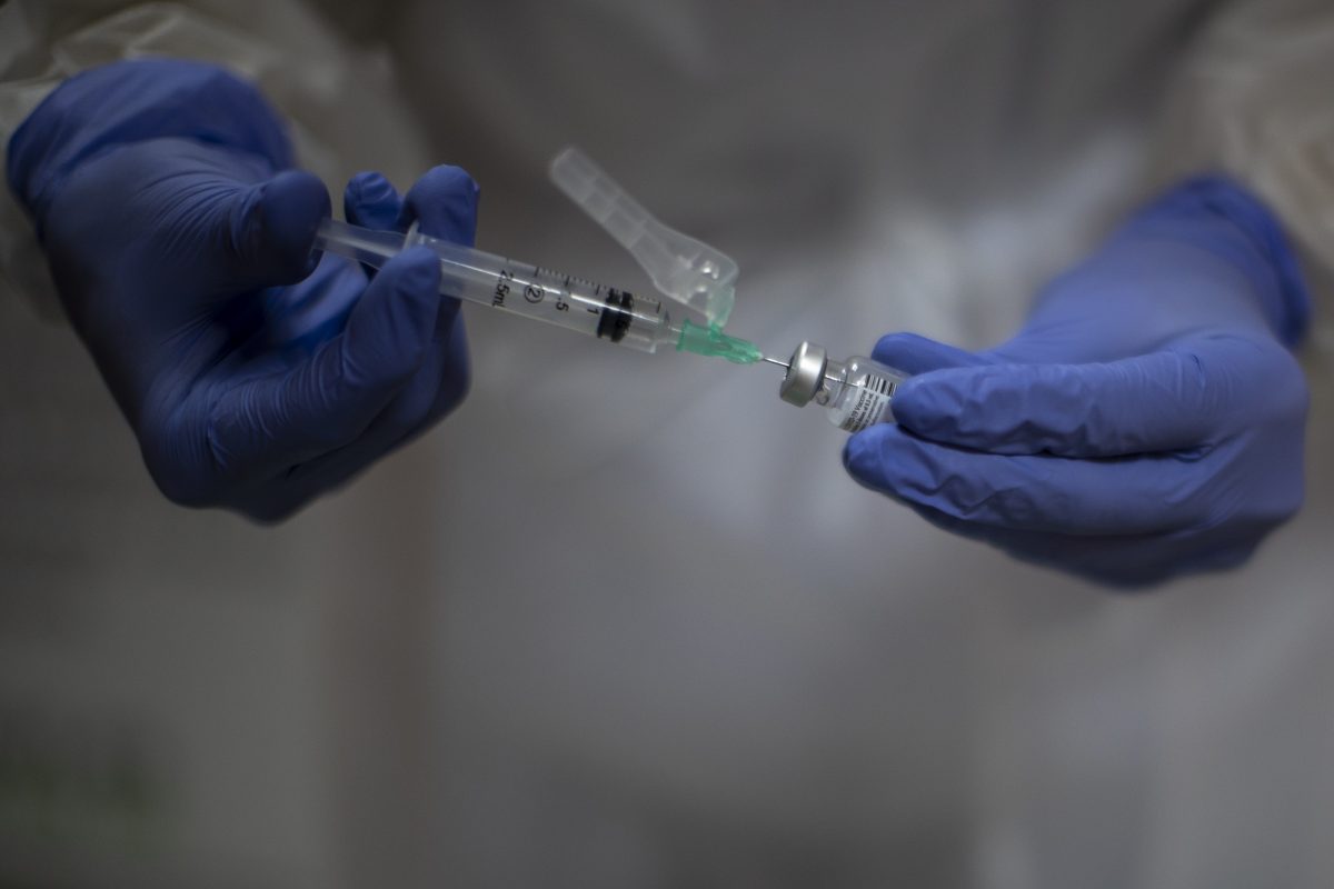 Locuitorii Poloniei au fost vaccinaţi cu tratament anti-riduri în locul serului Pfizer
