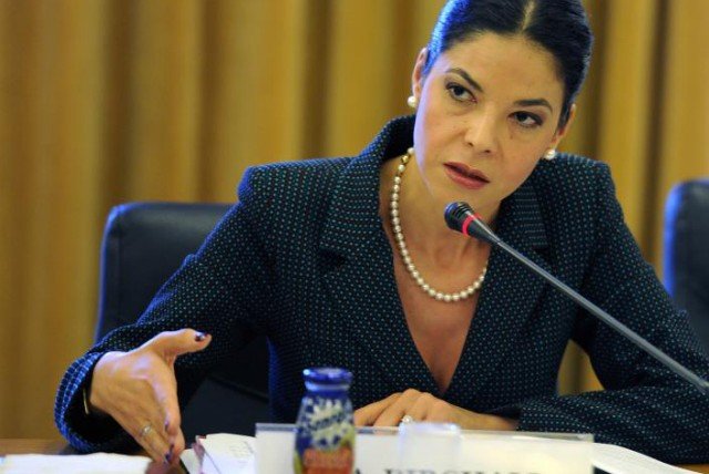 Anca Birchall, extrem de critică la adresa lui Nicușor Dan și Clotilde Armand: Să vă fie rușine