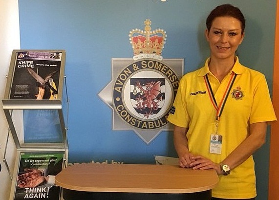 UK. Poliţistă de origine română, turnată de colegi superiorilor