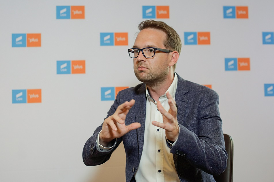Primarul Timișoarei, Dominic Fritz, dat în judecată. Ce nemulțumiri au angajații