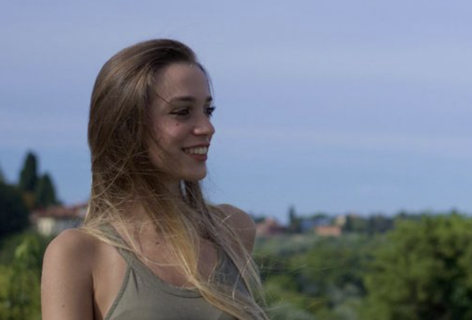 O tânără de 22 de ani și-a pierdut viața strivită într-o fabrică de textile din Italia. Ultimul ei mesaj: «M-au lăsat singură și am atâta de muncă»