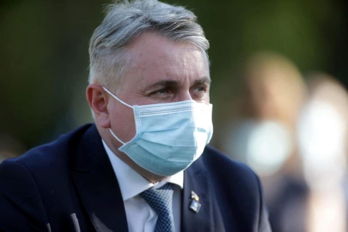 Lucian Bode, după reținerea celor 25 de polițiști din Sibiu pentru luare de mită: „Noi, Ministerul Afacerilor Interne, ne facem curățenie în propria ogradă”