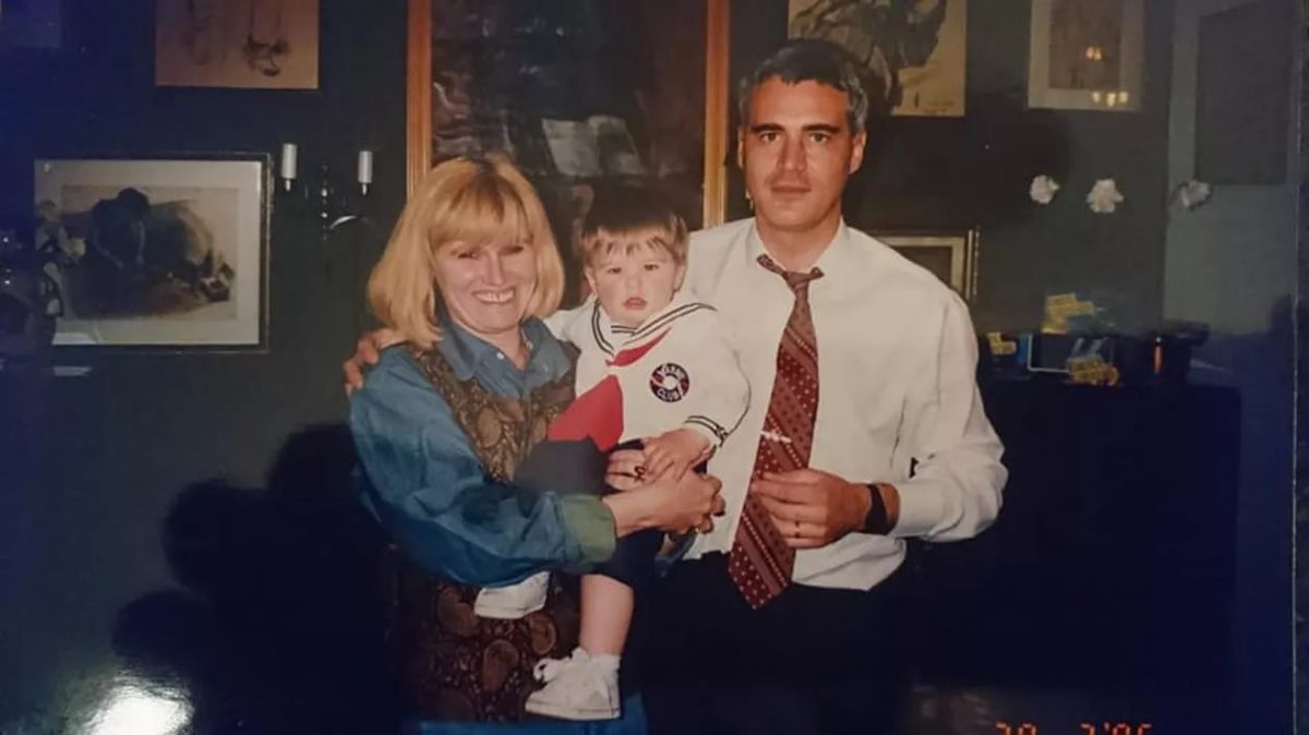Așa arăta Monica Tatoiu în tinerețe. Pe cine ține în brațe?