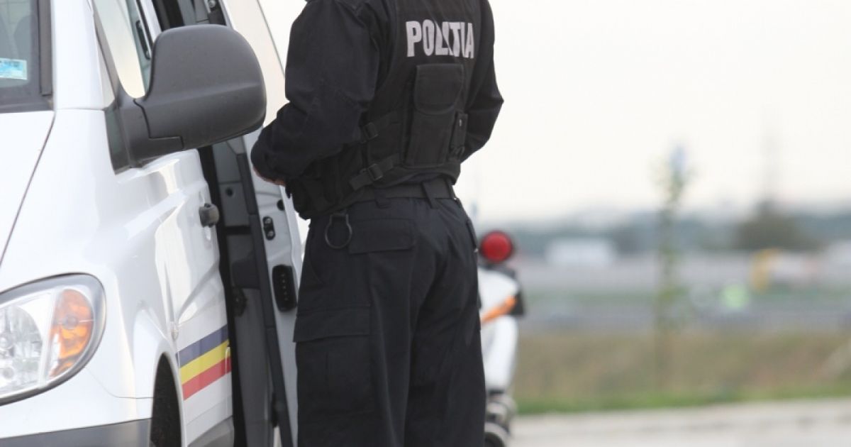 Șase persoane au fost reținute, după scandalul cu săbii și cuțite izbucnit în județul Vaslui