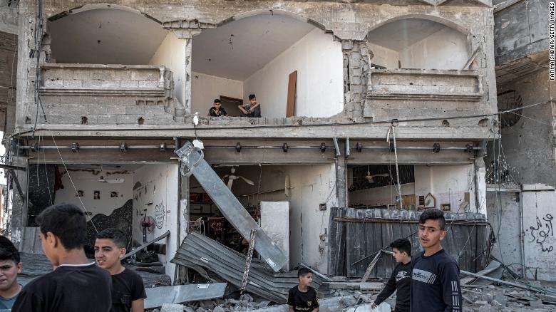 Israelul și grupul palestinian militant Hamas sunt de acord cu încetarea focului în Fâșia Gaza. S-a sfârșit războiul!