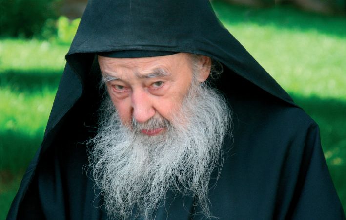 Cinci sfaturi esențiale pentru viață ale părintelui Petroniu Tănase