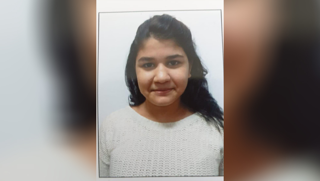 AȚI VĂZUT-O? Polițiștii ieseni caută o minoră de 14 ani a cărei dispariție a fost sesizată la data de 24 mai! Fratele acesteia a dispărut acum câteva zile și a fost găsit