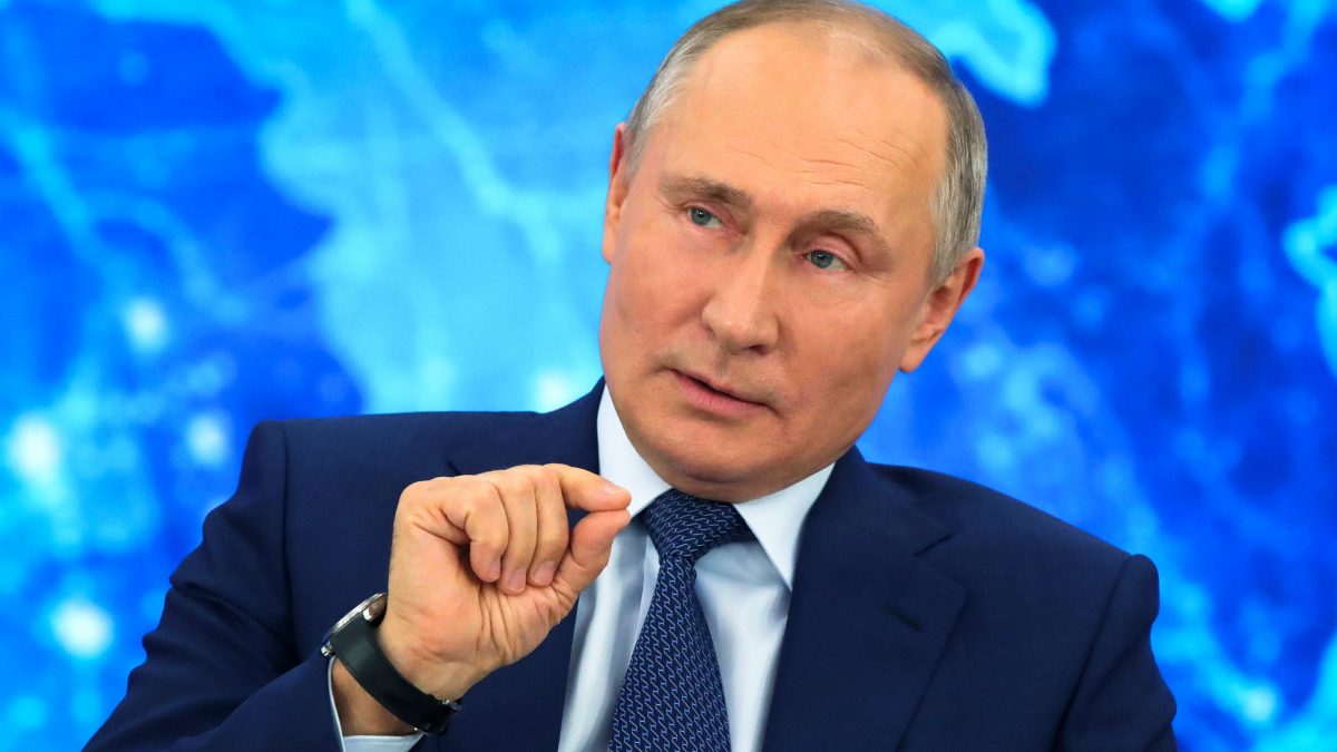 Rusia se retrage din tratatul „Cer Deschis”. Preşedintele Vladimir Putin a semnat legea