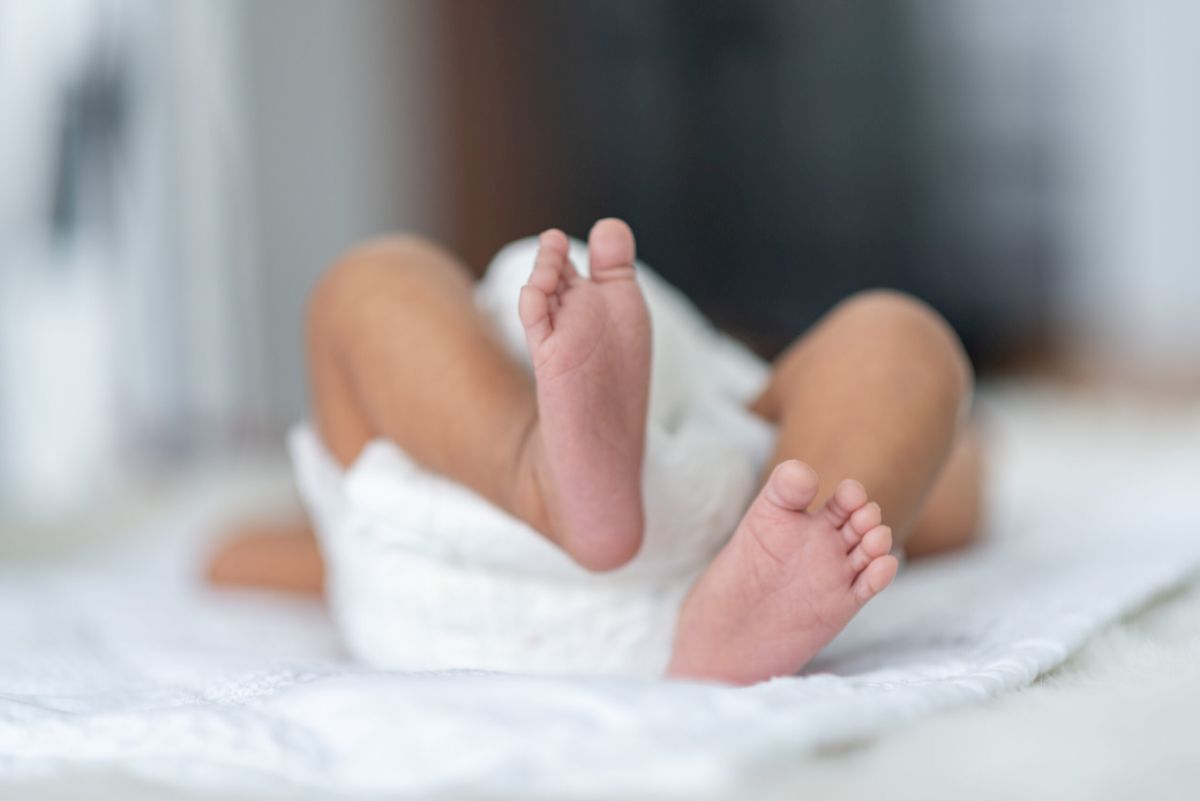 O tânără de 25 de ani, mamă a şase copii născuţi prin cezariană. Ultima operaţie a fost făcută la Maternitatea „Elena Doamna” din Iaşi