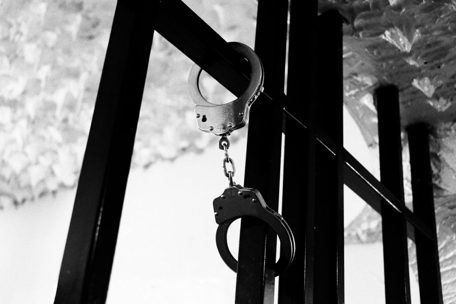 Profesor condamnat la închisoare cu executare pentru luare de mită