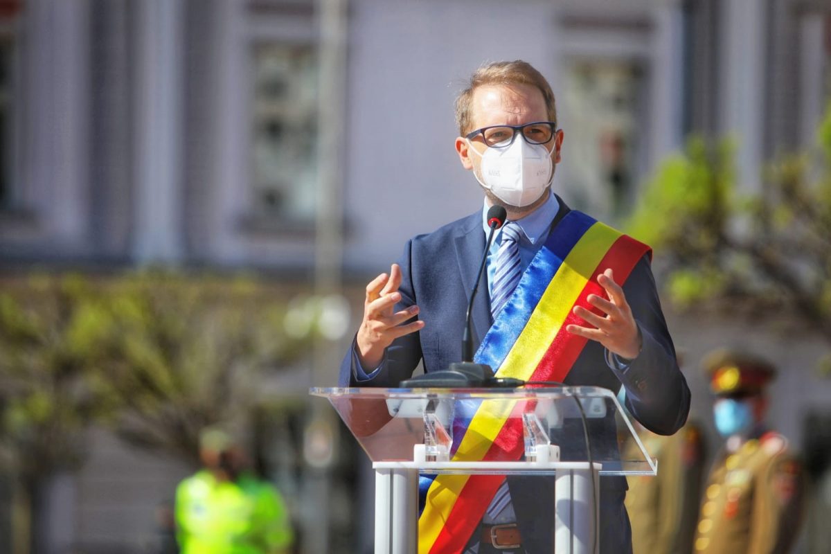 Prima reacţia a primarului Dominic Fritz, după ce un bărbat a murit şi fiica acestuia a ajuns la spital. Cei doi se încălzeau la aragaz