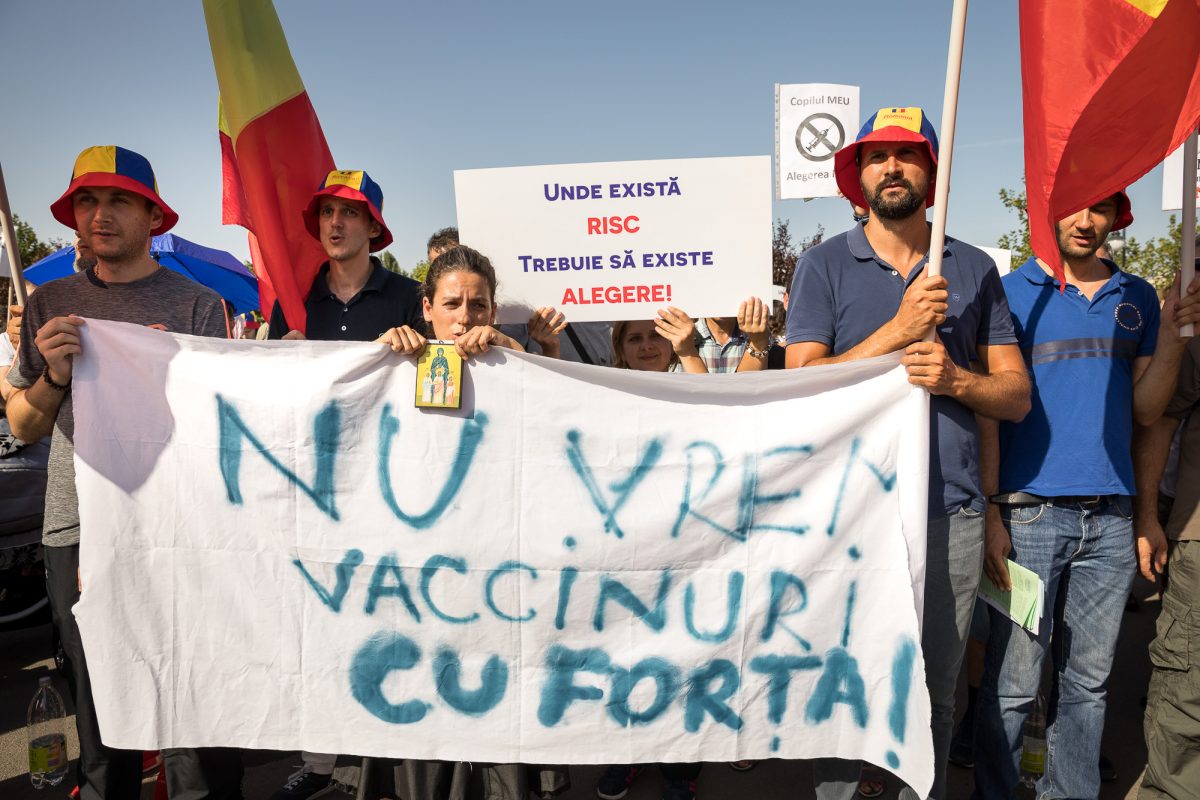 Cine sunt adeptii anti-vaccin? Un studiu traseaza un portret-robot