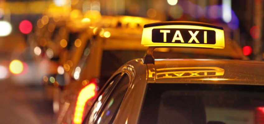 Câți lei a luat un taximetrist din Satu Mare pe o cursă de 47 de minute. Imaginea cu bonul cursei a ajuns virală