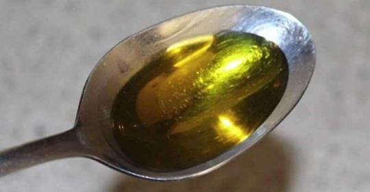 De ce ar trebuii să bei ulei de măsline pe stomacul gol
