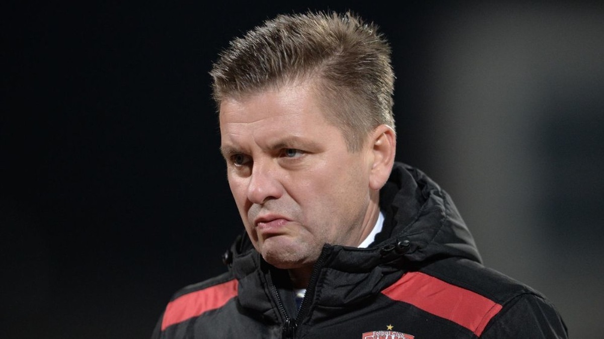 Situație ingrată la Dinamo: Dușan Uhrin nici nu știe cui îi poate cere "socoteală"! "Nu cunosc cine e șeful. N-avem jucători" - Vimarsana News