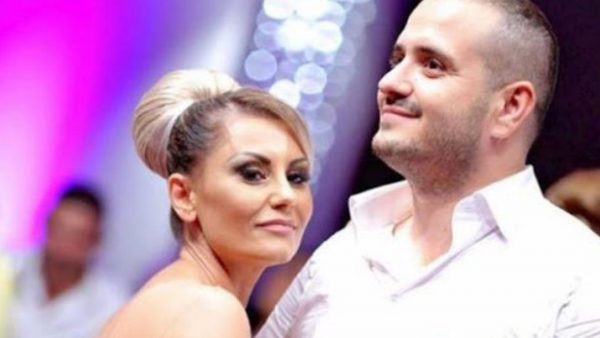 Emilia Ghinescu face nuntă după 10 ani de relație. Artista va îmbrăca rochia de mireasă pentru a doua oară