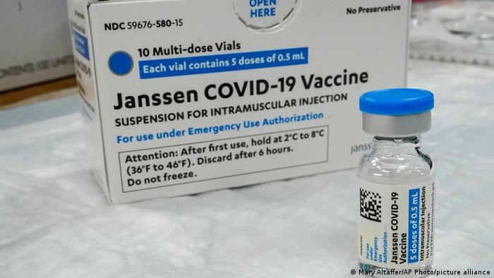 Persoanele care s-au vaccinat împotriva COVID-19 cu Johnson & Johnson ar avea nevoie de un rapel cu Pfizer sau Moderna – STUDIU