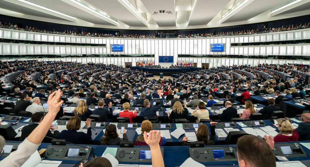 Iată care sunt europarlamentarii care au votat raportul Parlamentului European care permite bărbaților să nască și reglementează avortul ca fiind un drept fundamental al omului