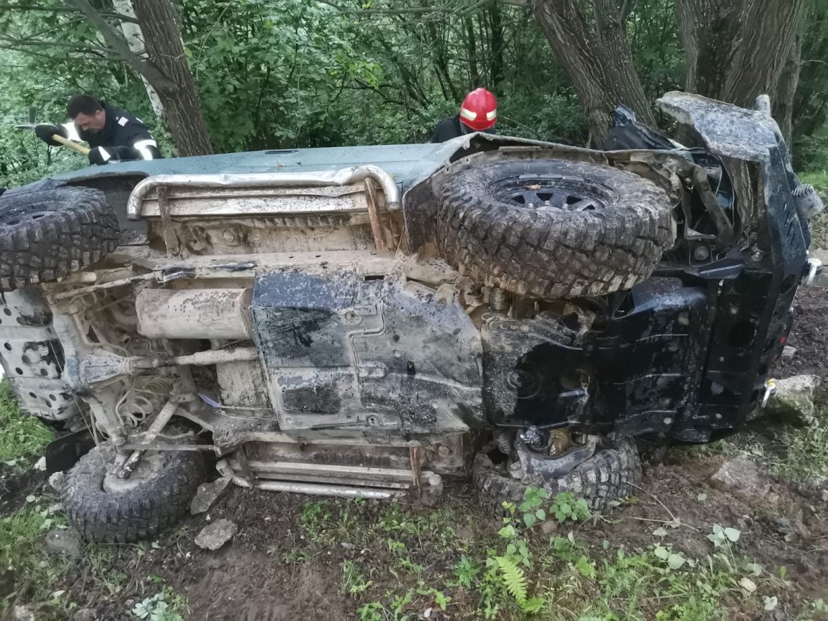 Un tânăr în vârstă de 20 de ani și-a pierdut viața într-un accident rutier chiar de ziua lui