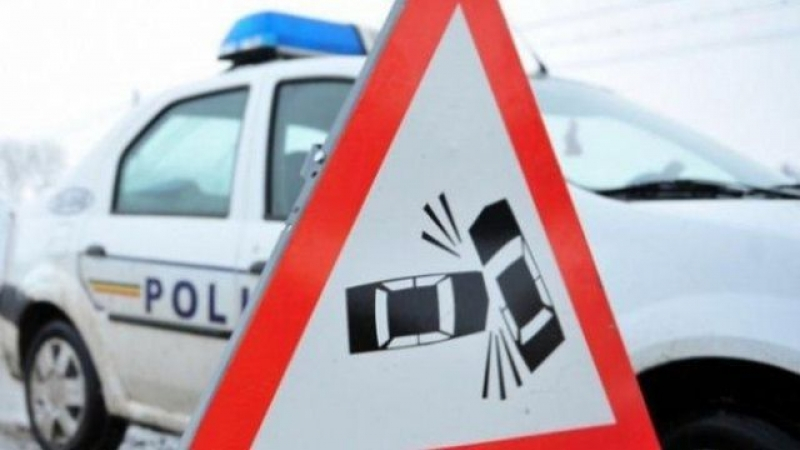 Accident rutier în Podu Roș. Două autoturisme au fost implicate – EXCLUSIV