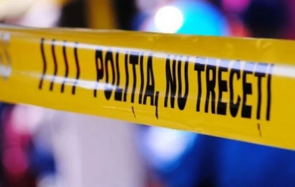 Un elev de 17 ani şi un tânăr de 20 de ani, înjunghiaţi în faţa unei şcoli din București